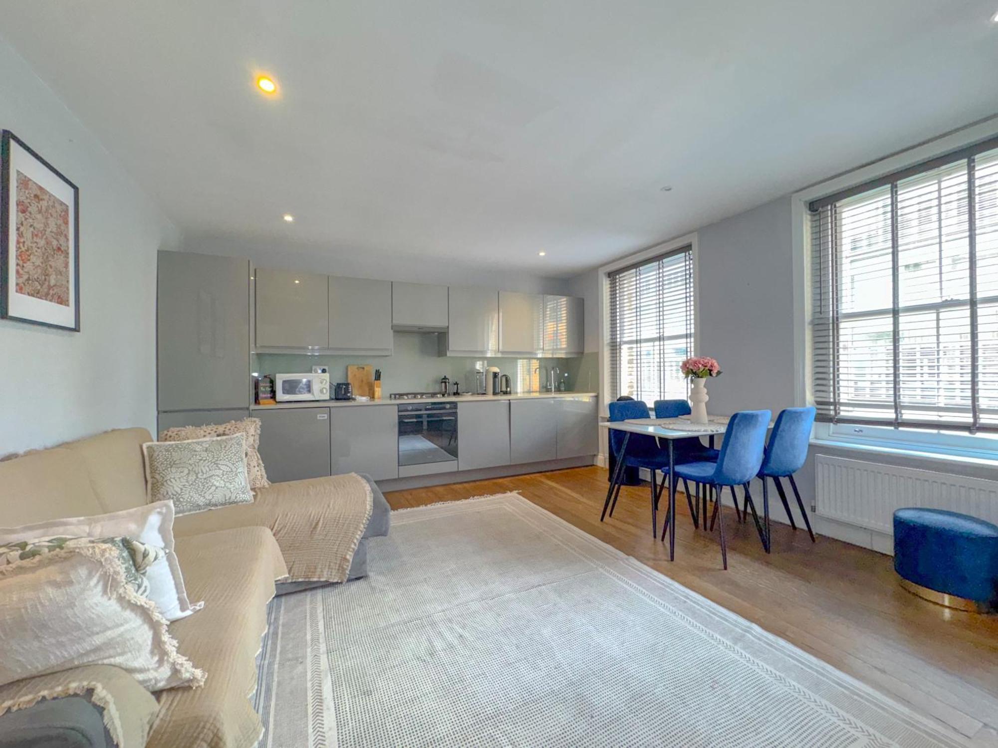 Apartment Pass The Keys 2 Bed 2 Bath Duplex *
